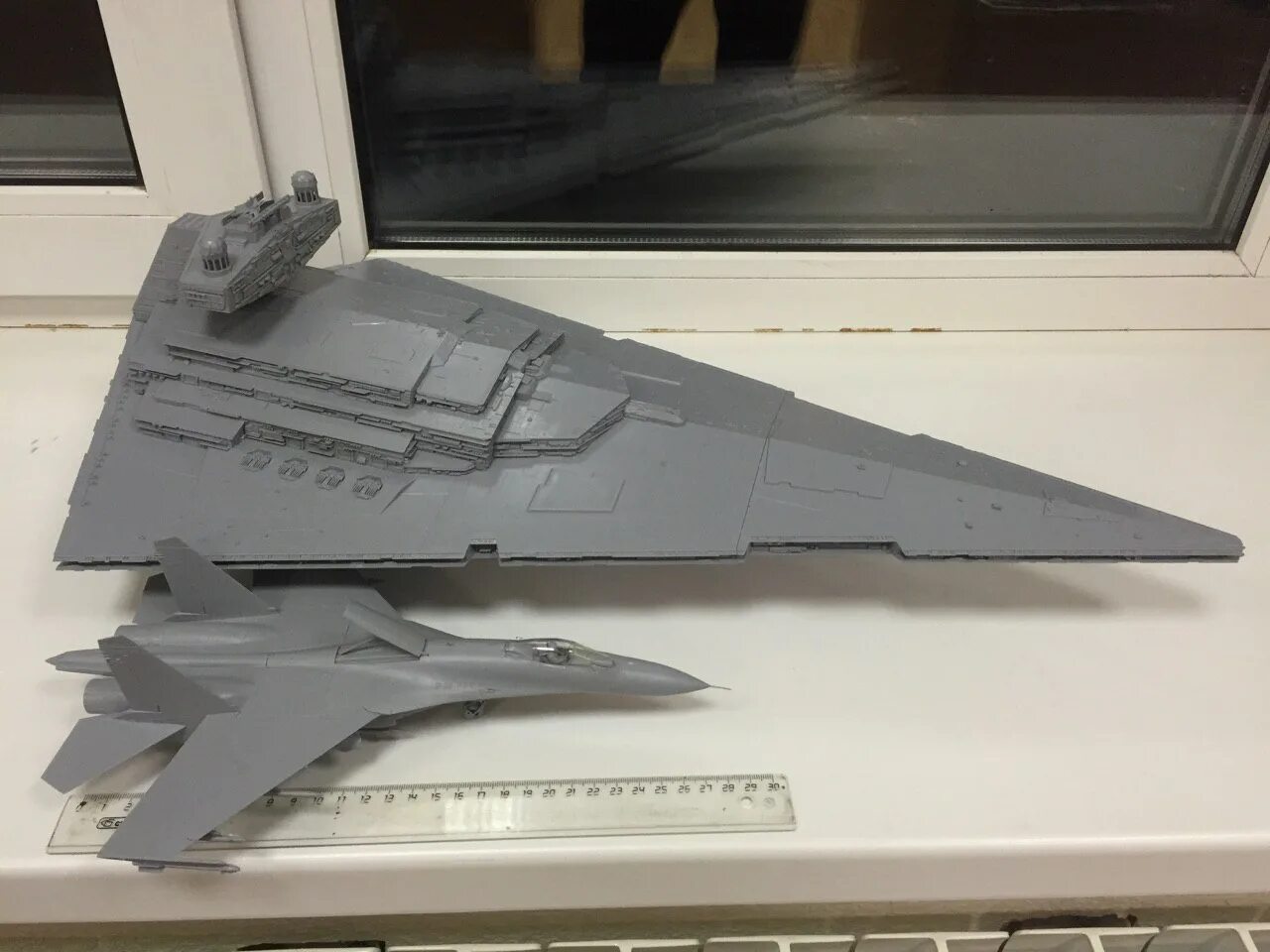 Zvezda имперский звездный разрушитель. Звездный разрушитель звезда. Zvezda имперский звездный разрушитель (9057). Star destroyer 1/2700 revell. Имперский звездный разрушитель.