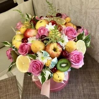 Фруктовый букет в коробке