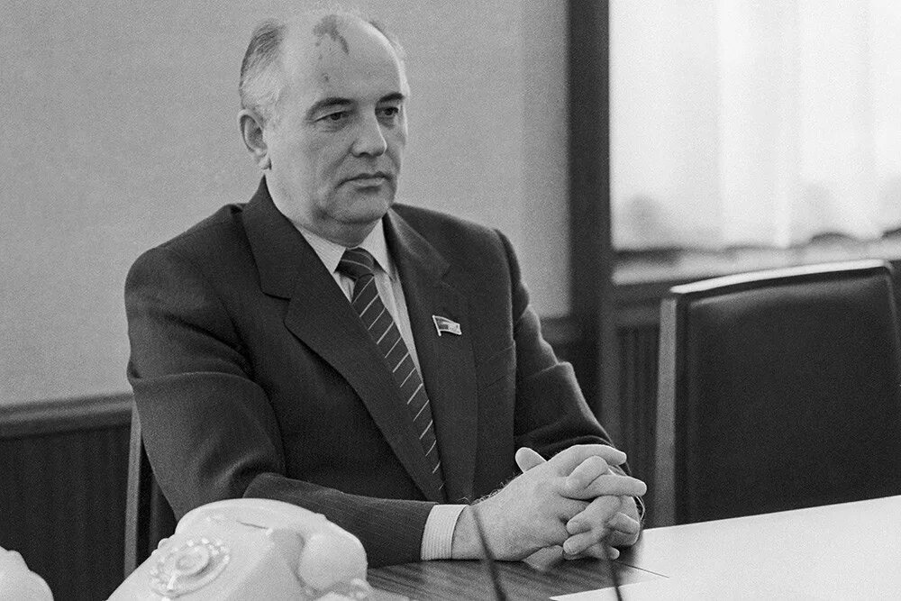 Состояние здоровья горбачева. Горбачев секретарь ЦК КПСС. Горбачев 1991.
