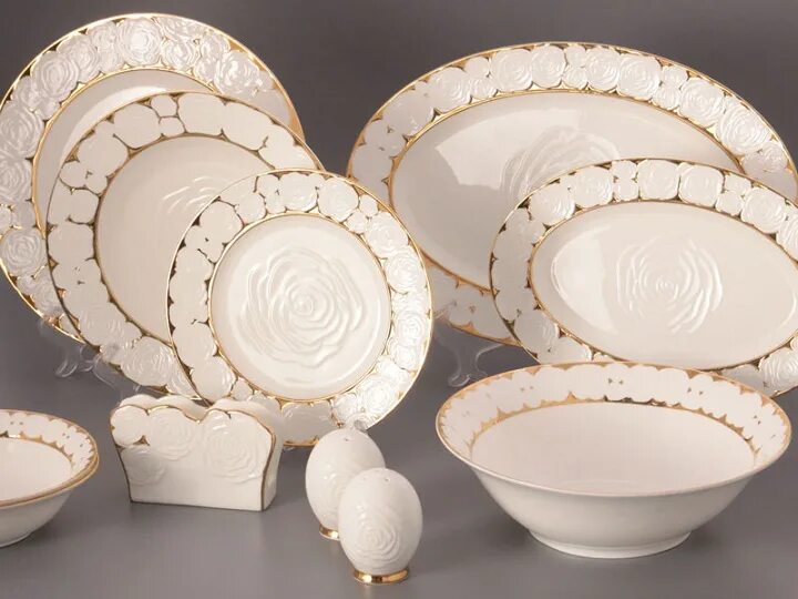 Столовый сервиз шанталь. Порцелан богемия мария луиза. Carlsbad сервиз столовый "лист бежевый. Сервиз столовый королева анна. Лефард столовый сервиз серый.