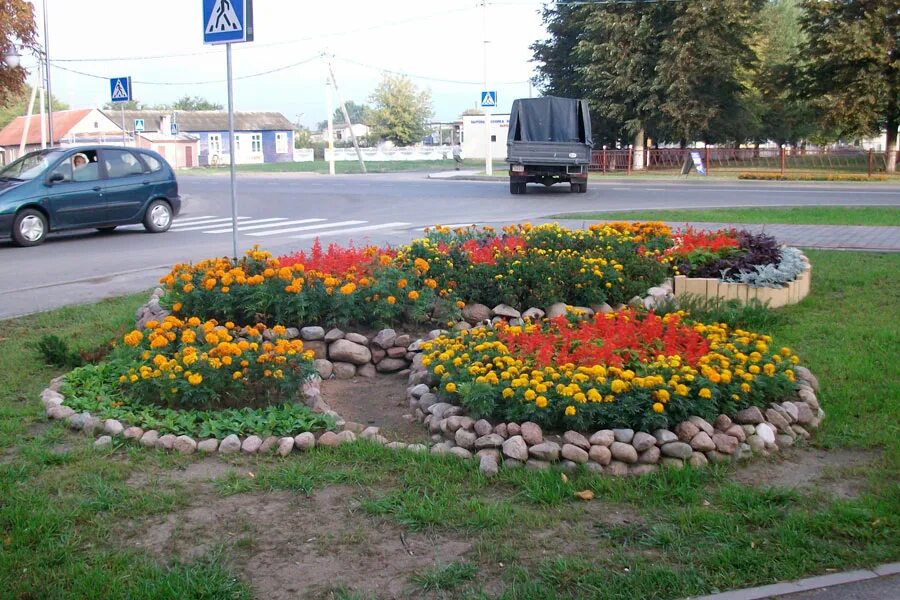 Зеленхоз псков. Зеленхоз Бобруйск. Автомобильный парк зеленого хозяйства. Зеленхоз здание. Зеленхоз Орск.