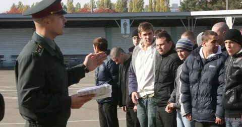 Очереди призывников