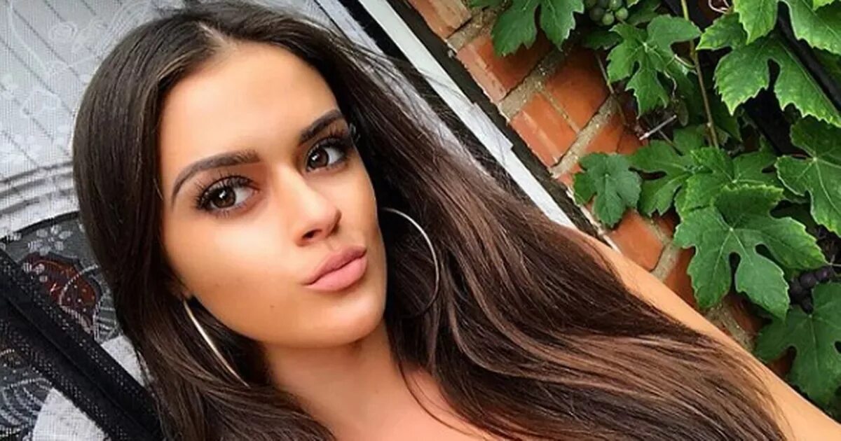 Девушки the sun page 3. Дианна брукс модель. Дианна брукс модель. Девушки модели несколько. The sun page 3 girls.