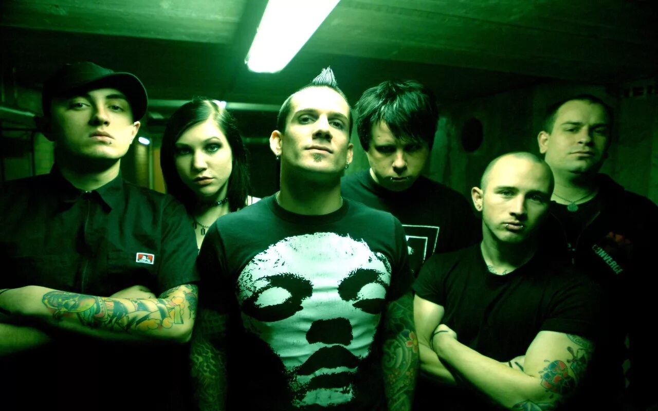 Bleeding through. Bleeding through band. брэндон шиппати bleeding through. deathcore обои на рабочий стол. through группа.