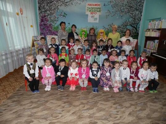 Дс сегодня. Ac dc 1990. Брайан джонсон в молодости. Солист ас дс брайан джонсон. Marvel vs ds.