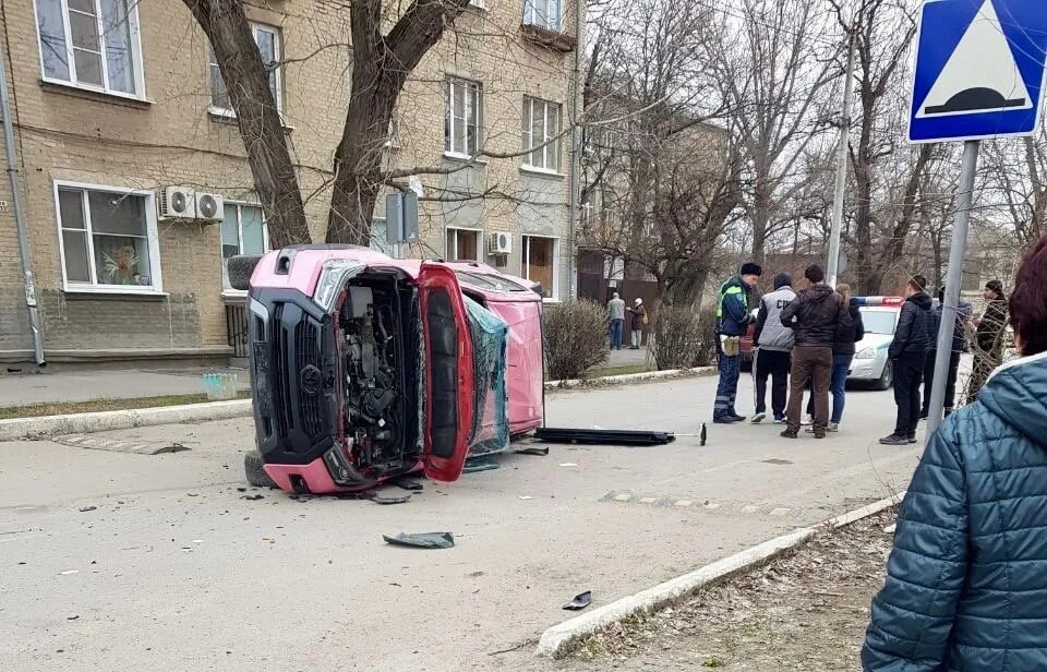 Дтп в каменске шахтинском. Дтп каменск шахтинский. Происшествия каменск-шахтинский микрорайон лиховской. Дтп каменск шахтинский. Происшествия каменск шахтинский ростовской.
