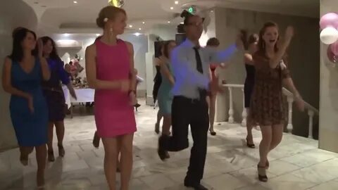 Света зажигает