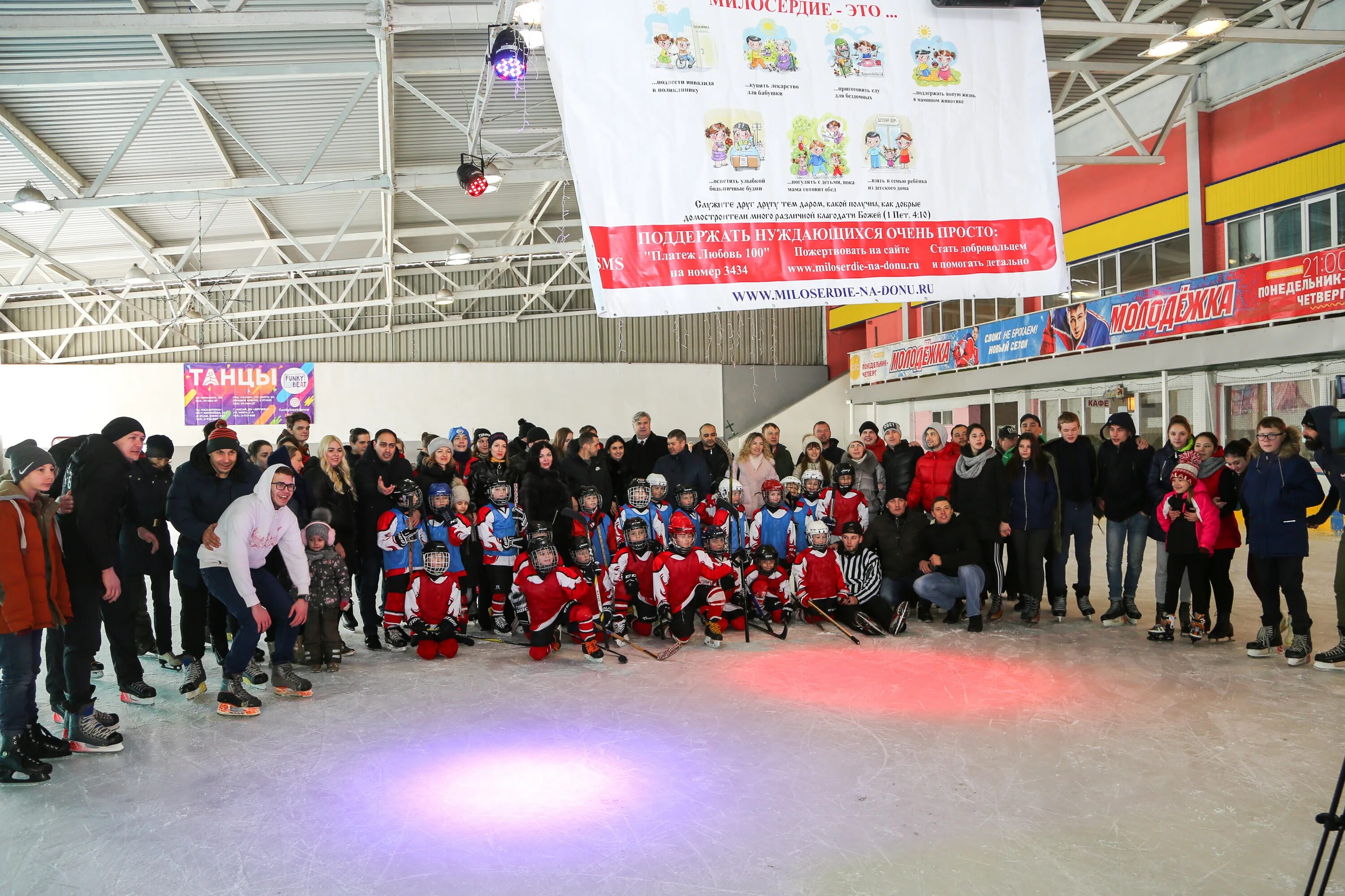 прорыв логотип. прорыв хоккей 2011. 29 февраля праздник. лд кристалл арена красноярск.