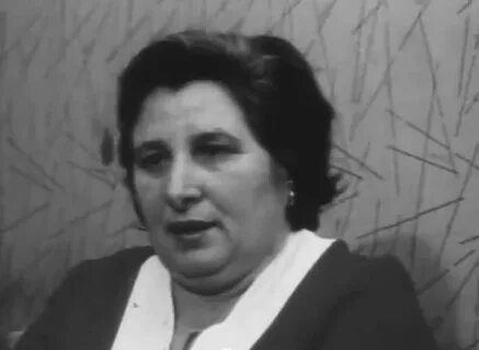 Мама харламова