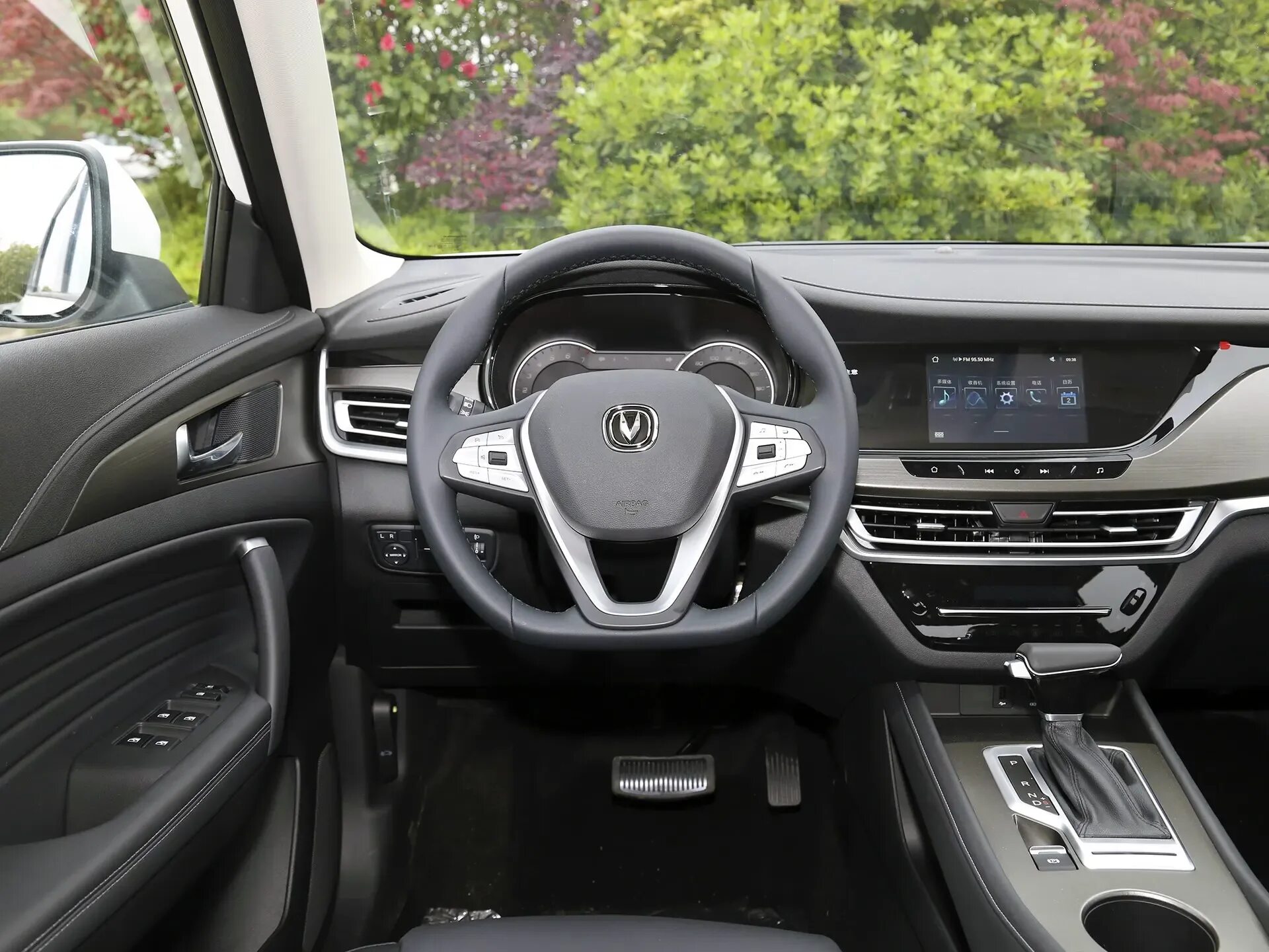Changan cs35 plus tech. Changan cs35 plus tech