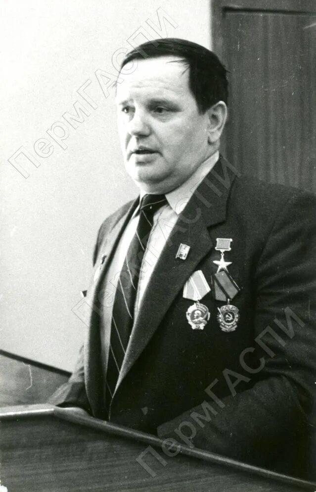 Федорук михаил петрович ректор. Журавихин павел михайлович биография. М п директор. Шпырко юрий петрович директор худ. Нечаев м.