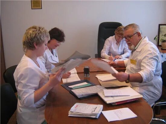 Црб родионово-несветайского района. Гбуз янао надымская центральная районная больница. Муз центральная районная больница. Математика в профессии педиатр. Профессиональная деятельность детской поликлиники.