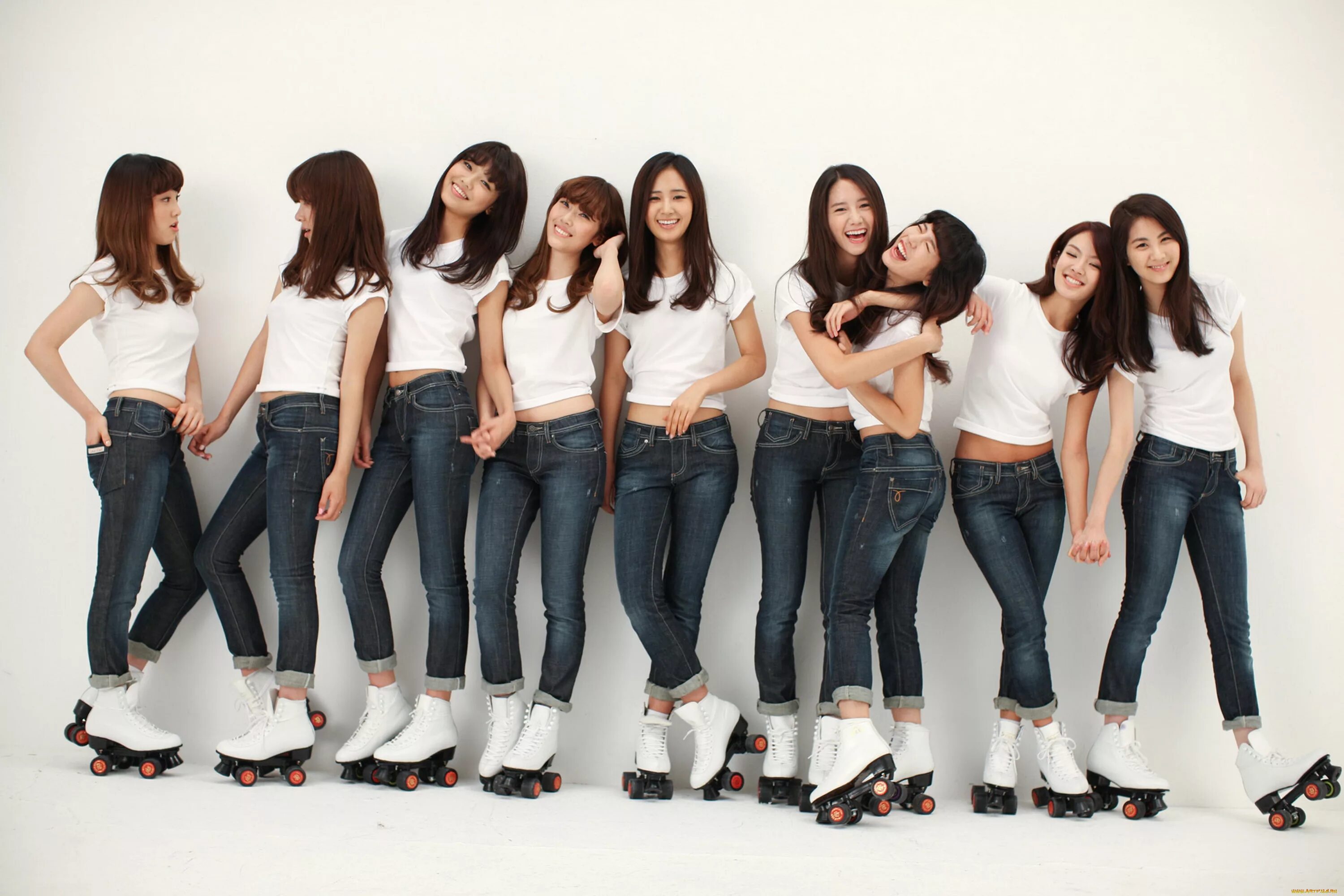 SNSD группа. SNSD girls Generation. Girls Generation корейская группа. Девять девчонок