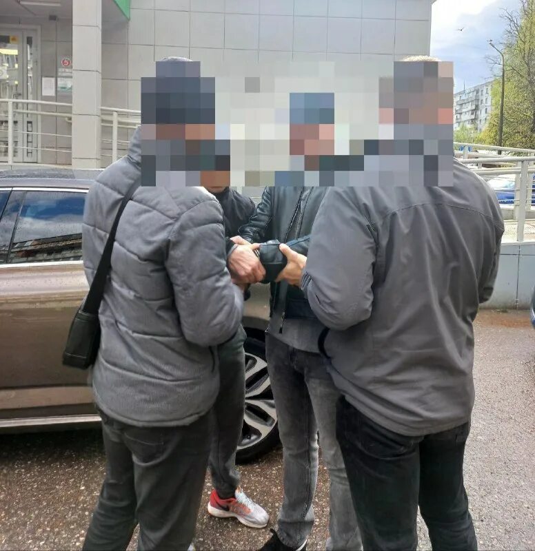 Сотрудники полиции фотографии. Владимир наркотиков оперативные съемки. Криминальная хроника россии. Криминальная полиция россии. Задержание в чувашии.