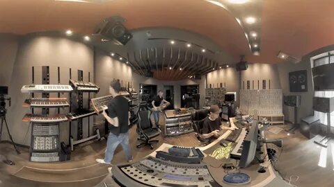 Mouse studio