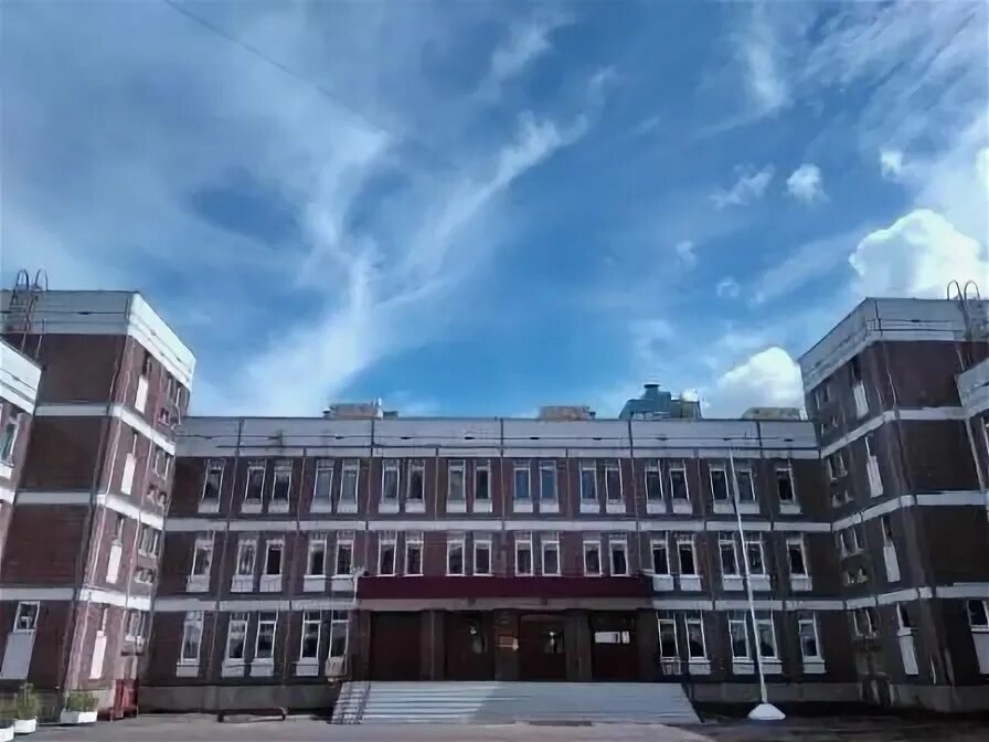 Гимназия 42 спб. Гимназия 42 санкт-петербург. Гимназия 42 учителя. Гимназия 42 петербург. 610 гимназия.