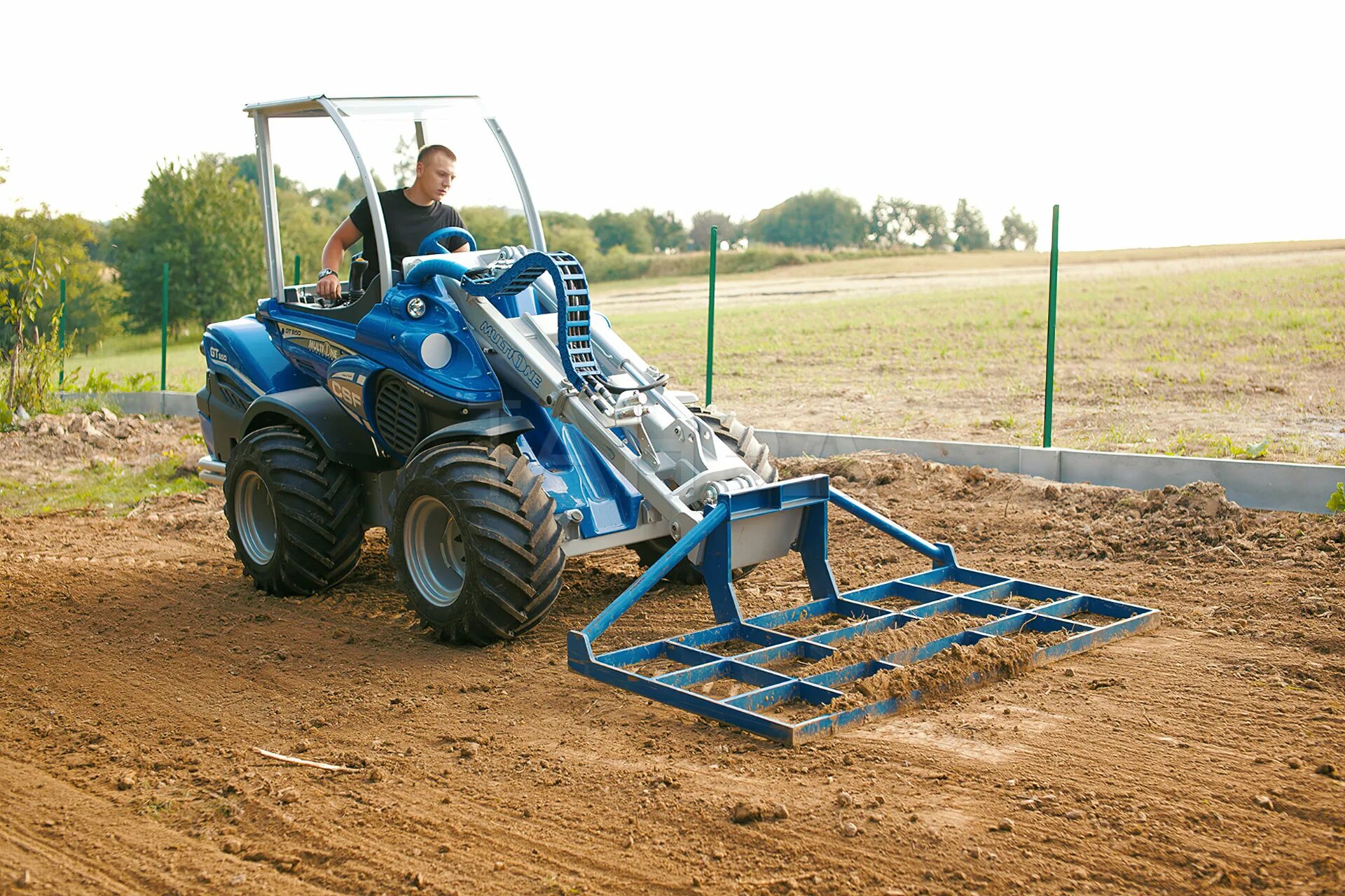 Планировщик бобкэт. Level lawn выравниватель газона. Планировщик газона agri-fab. Трактор планировщик участка. Планировщик - выравниватель грунта.