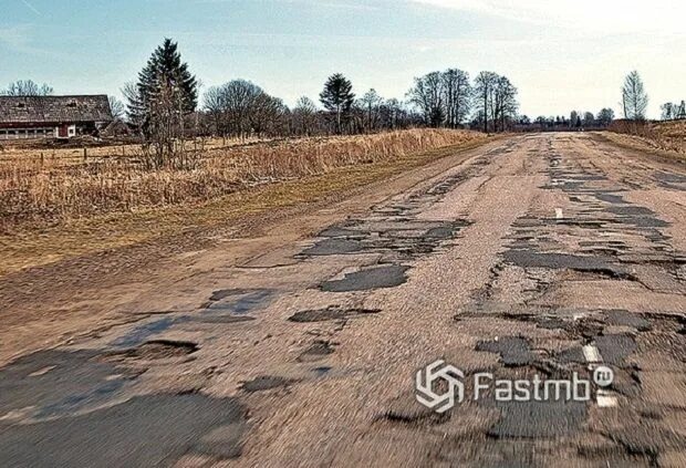 Дороги латвии. Разбитые дороги латвии. латвия дороги. дорога в латвии. плохие дороги в латвии.