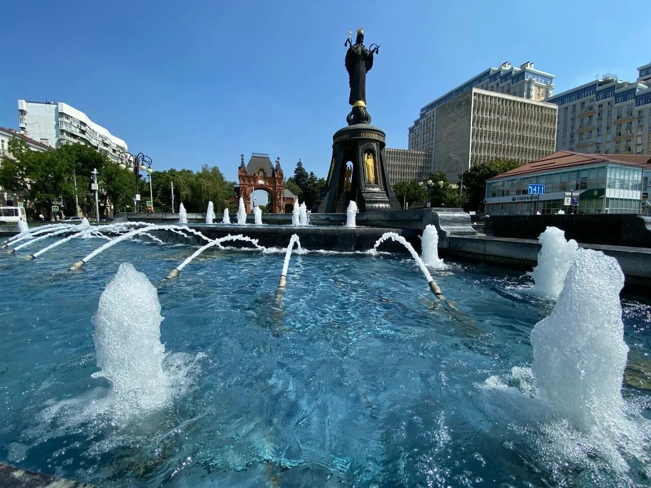 Население краснодара 2025 неофициально. Краснодар. краснодар население. краснодар признали городом миллионником. краснодар с воздуха.