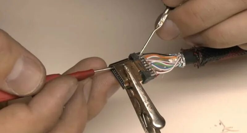 Пайка рс. Разъем рс19 пайка проводов. пайка разъемов шр. спаять hdmi кабель. перепаять разъем mhf4.