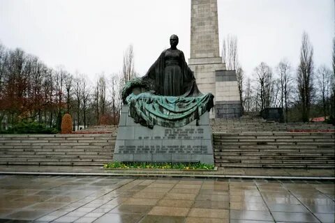 Советские памятники в берлине