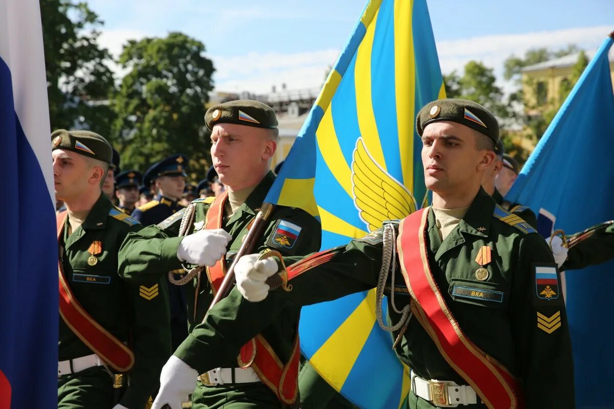 Академия Можайского в Санкт-Петербурге. Военно Космическая Академия имени Можайского. Вка им. а. ф. Можайского. Знамя военной Академии Можайского. Сайт можайского военного