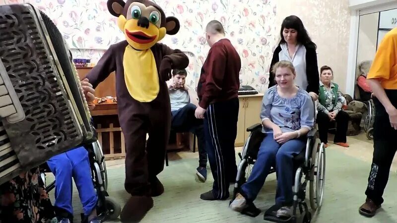 мальчик дима дцп. реабилитационный центр в новосибирске для детей с дцп. в кольцово состоялась спортивная акция для детей с дцп зимние. дцп русфонд. реабилитация дцп.