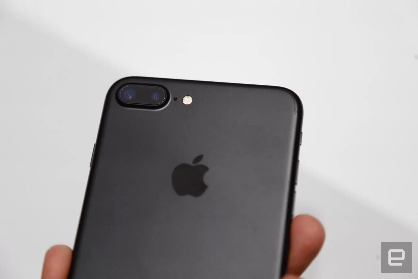 Iphone 7 Plus 32. Айфон 7 и 7 плюс. Iphone 7 Noir. Айфон 7 Джет Блэк. Айфон 7 новый оригинал