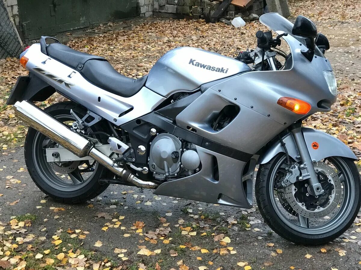 Kawasaki zzr 400. Kawasaki zzr 400. Kawasaki zzr 400 2. Кавасаки zzr 400 2. Кавасаки ззр 2.