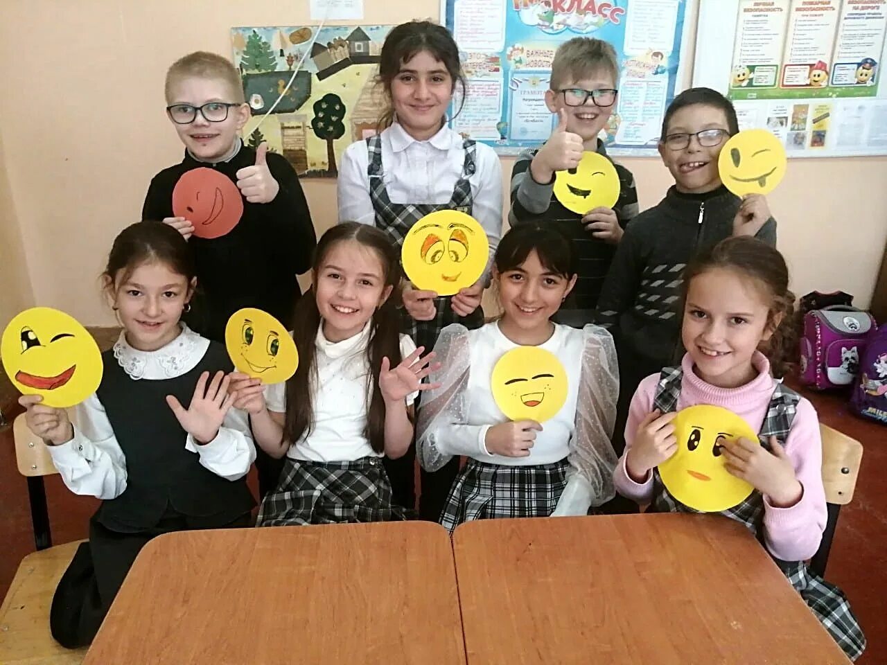 трек орленок доброволец. орленок доброволец создай хорошее настроение. девиз волонтеров. орленок доброволец создай хорошее настроение. орленок доброволец.