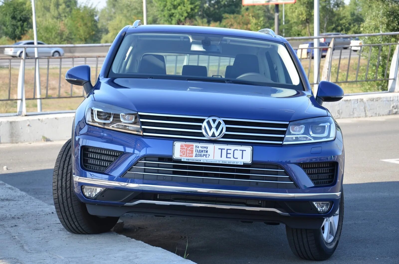 Туарег сколько литров. Фольксваген Туарег 2015. VW Touareg 2015. Туарег 2015 спереди. Ww Touareg 2015.