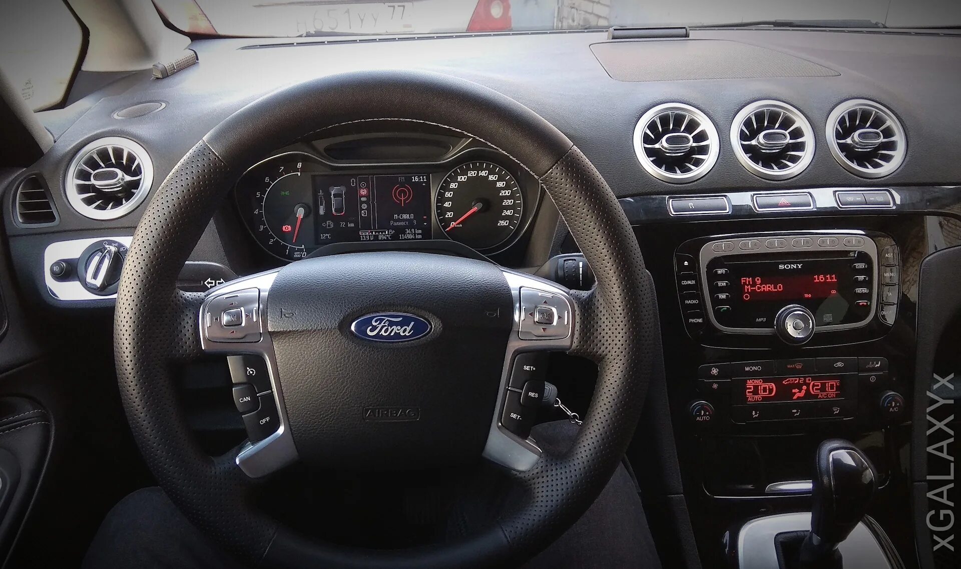 Звук торпеда. Панель Форд галакси 2008. Торпеда Ford Galaxy. Ford Galaxy dashboard. Торпедо Форд галакси 2013 Титаниум.