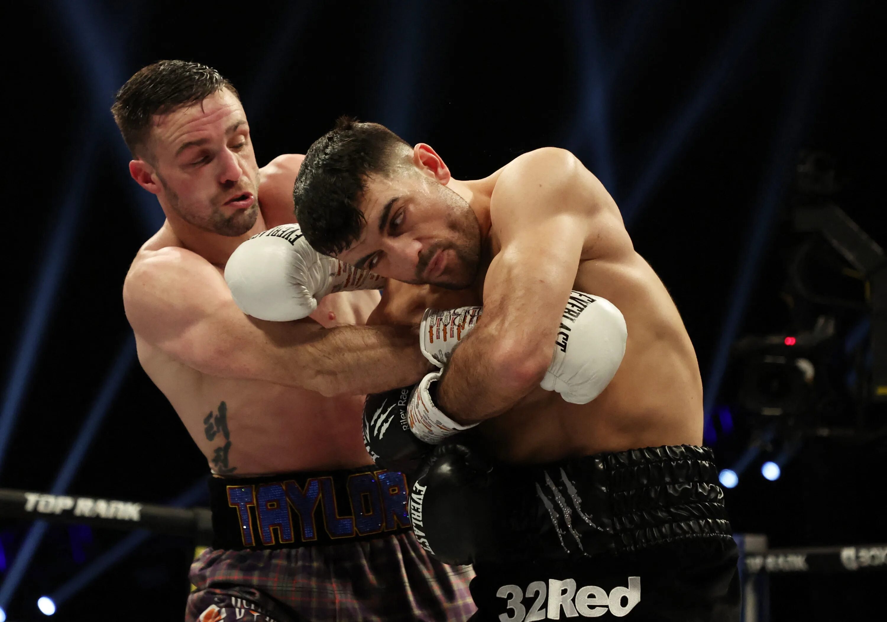 Сегодня есть бокс. Джош тейлор боксер. josh taylor vs jack catterall. джош тейлор британский боксёр. бивол канело.