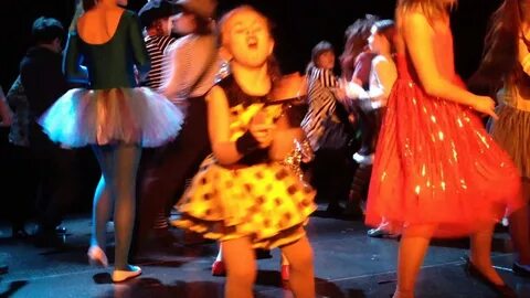 Video dances girl