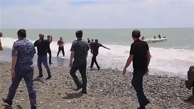 Трагедия в абхазии. Русские туристки абхазия. женщину унесло течением в абхазии. нашли ли женщину в абхазии которую унесло в море.