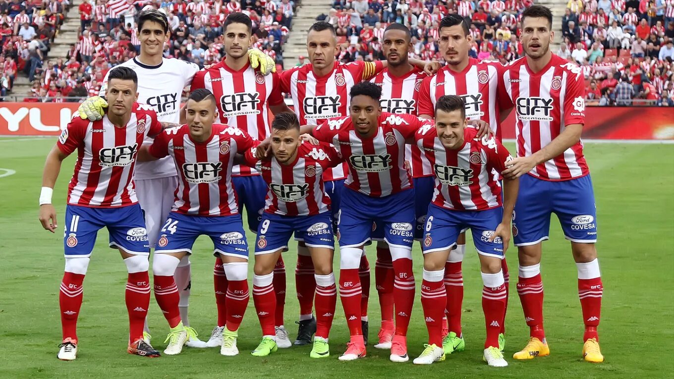 Жирона команда. Реал жирона. Футбольный матч. Жирона состав. Обзор матча реал жирона.