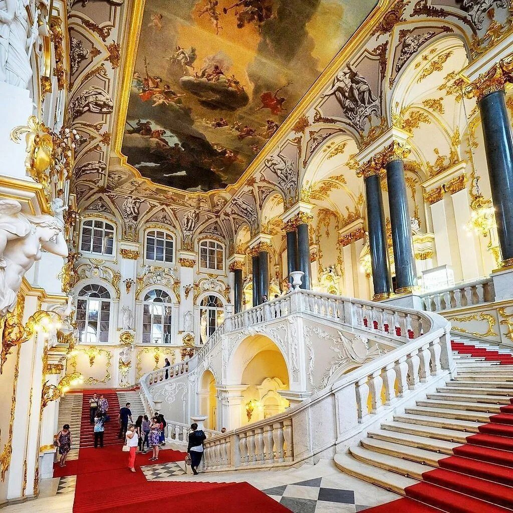 Б. Эрмитаж санкт-петербург внутри. Зимний дворец эрмитаж иорданская лестница. Эрмитаж зимний дворец внутри. Зимний дворец в петербурге внутри.