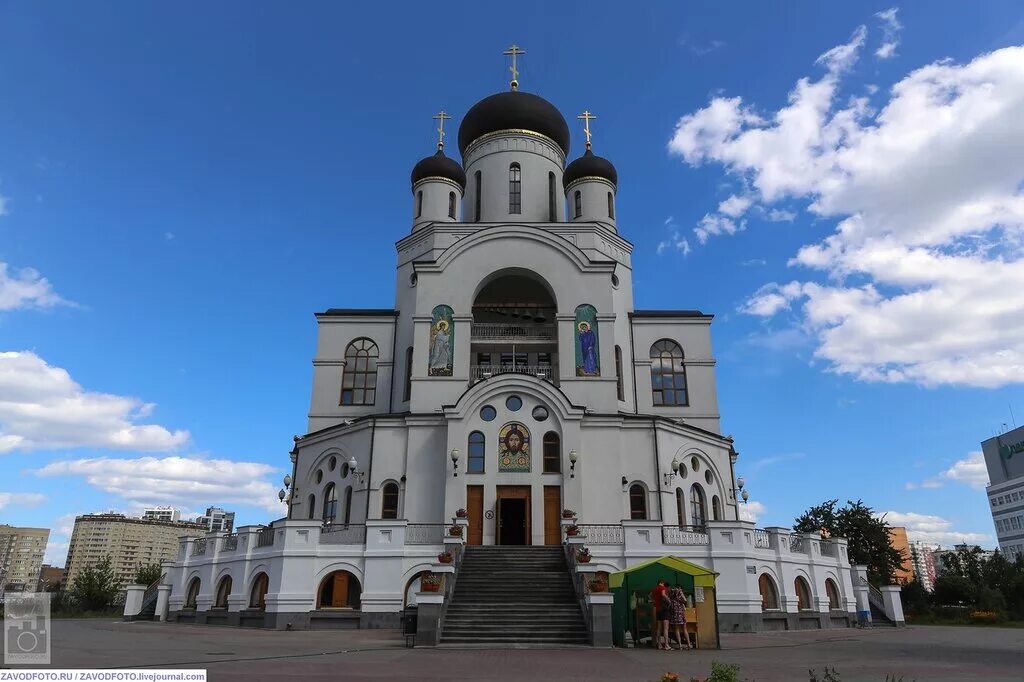 Храм рождества христова мытищи. Храм мытищи новомытищинский. Храм мытищи новомытищинский. Храм рождества христова, мытищи, новомытищинский проспект, 6. Христорождественский храм мытищи.