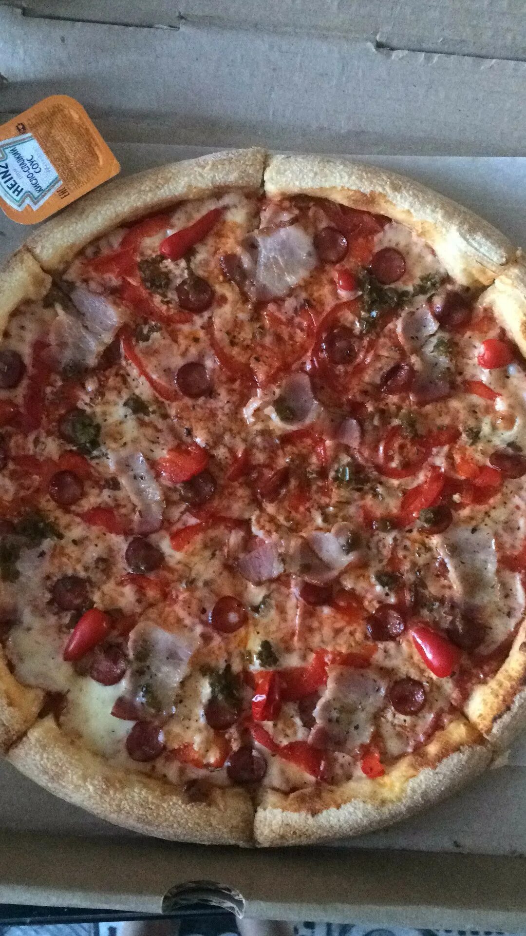 Май лав пицца томск. Make love pizza, томск, комсомольский проспект. пиццерия недорогая. пицца лава лава. майк лав пицца.