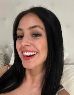 Camilla Araujo Wiki.