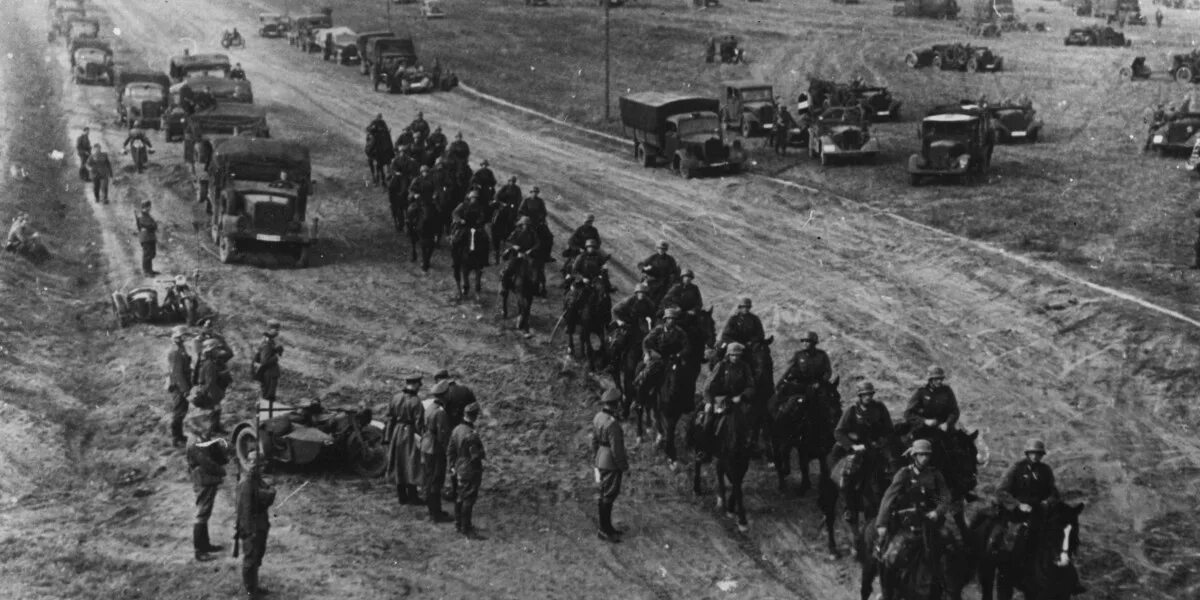 1. Нападение Германии на Польшу. Начало второй мировой войны.. Германия напала на Польшу 1 сентября 1939. Начало 2 мировой войны 1 сентября 1939.