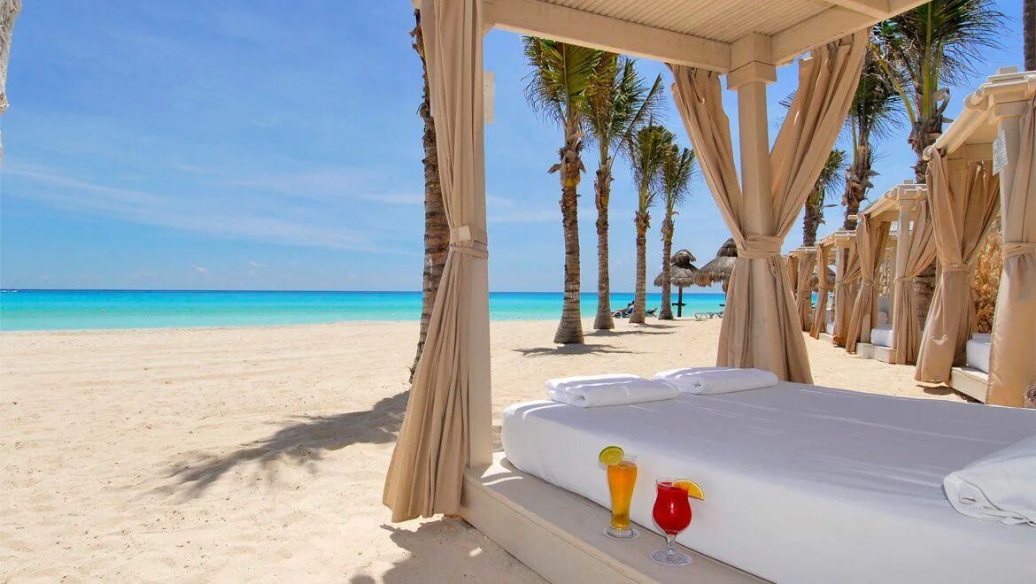 Private beach. Канкун Мексика пляж отель. Канкун Мексика пляж 5 звезд. Гранд Виллас Мексика. Красивый пляж отель.
