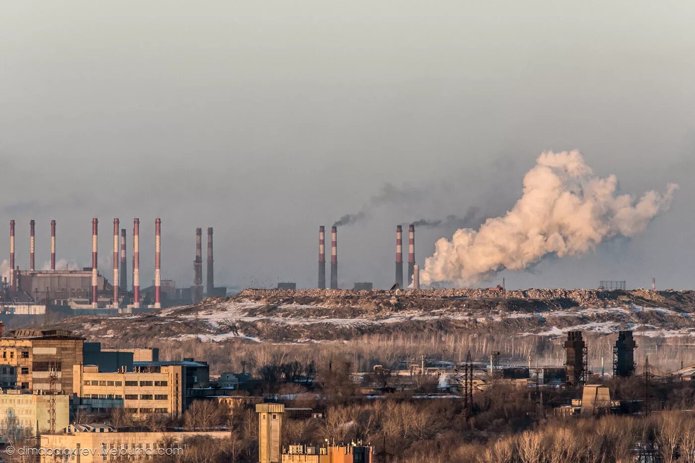 Завод ЧМК Челябинск. Челябинск промзона. Челябинск промзона Мечел. Челябинский металлургический комбинат экология. Увм челябинская область