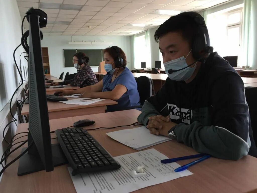 Егэ на компьютере. Компьютерное тестирование. Егэ дистанционно. Сдать егэ дистанционно. Дистанционное в вузах 2021.