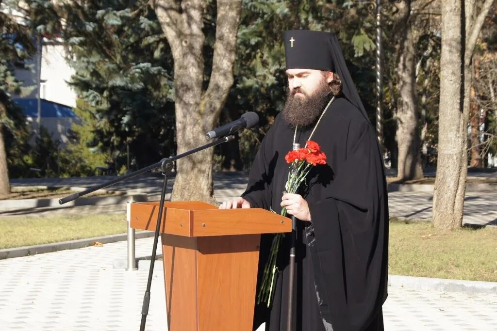 Черкесского феофилакта. Епископ Феофилакт Пятигорский. Архиепископ Феофилакт Пятигорский и Черкесский. Феофилакт Курьянов. Феофилакт Пятигорский и Черкесский.