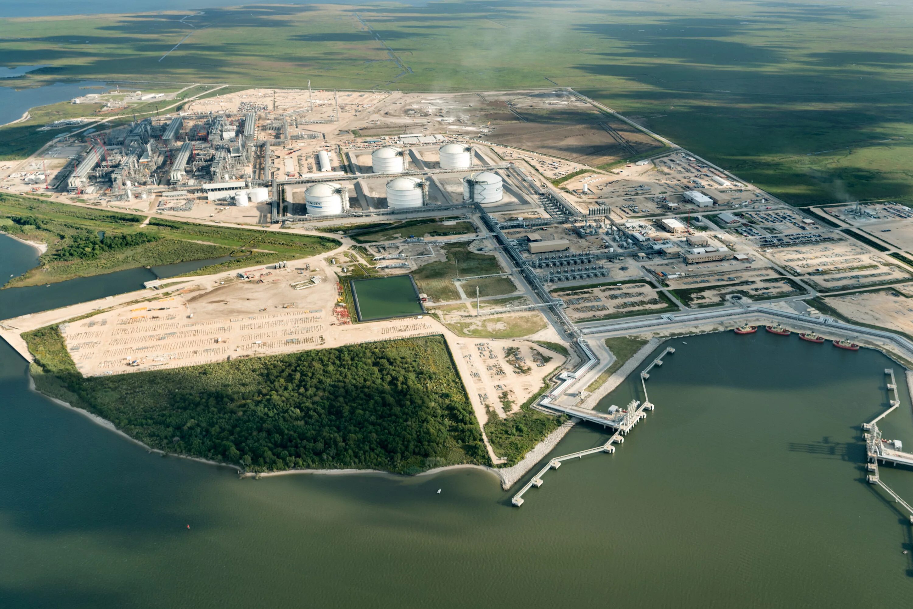 Lng 3. Спг-завод sabine pass. sabine pass lng. заводы спг в сша. сабина пасс америка.