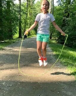 Как научить ребенка прыгать