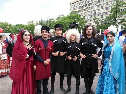 Азербайджан люди