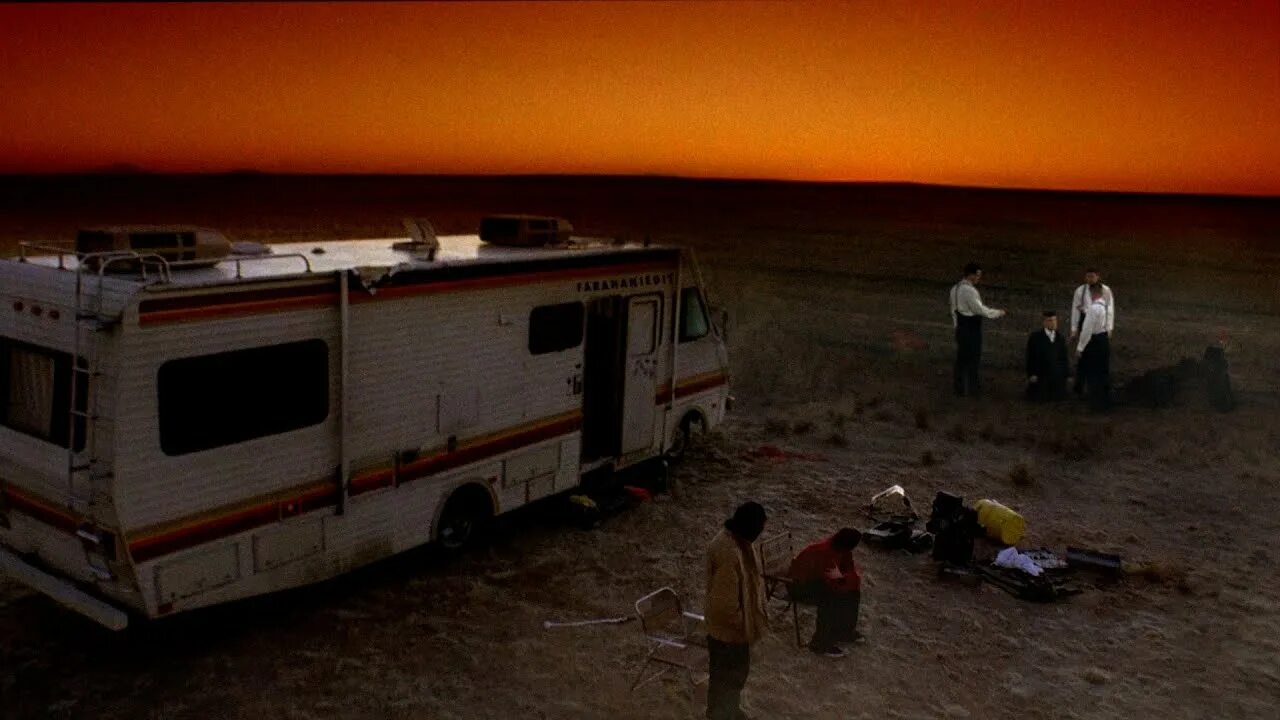Прицеп airstream. Машина трейлер форт. Фургон из брейкинг бэд. Rv camping. Трейлеры номер 2.