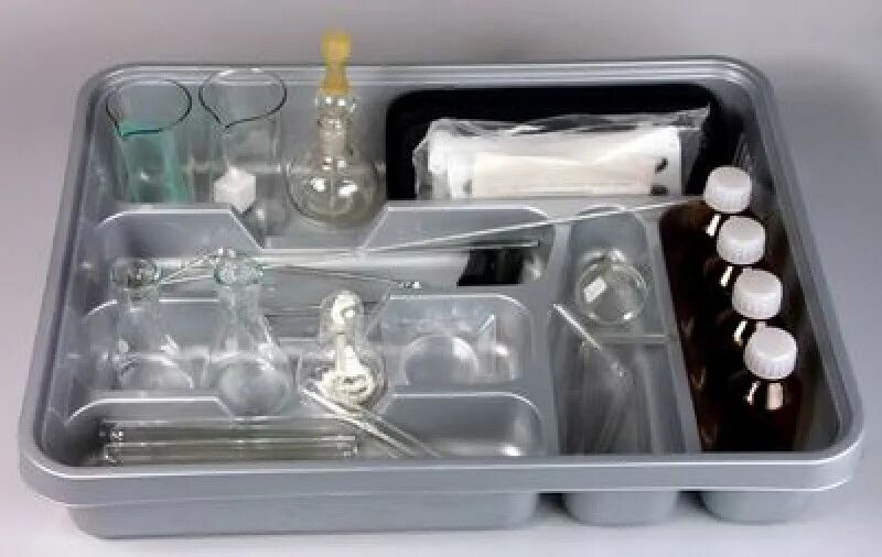 набор из стеклянной лабораторной посуды (quickfit 250 ml). набор лаборатория. набор хим посуды и принадлежностей. 15. набор хим посуды и принадлежностей.